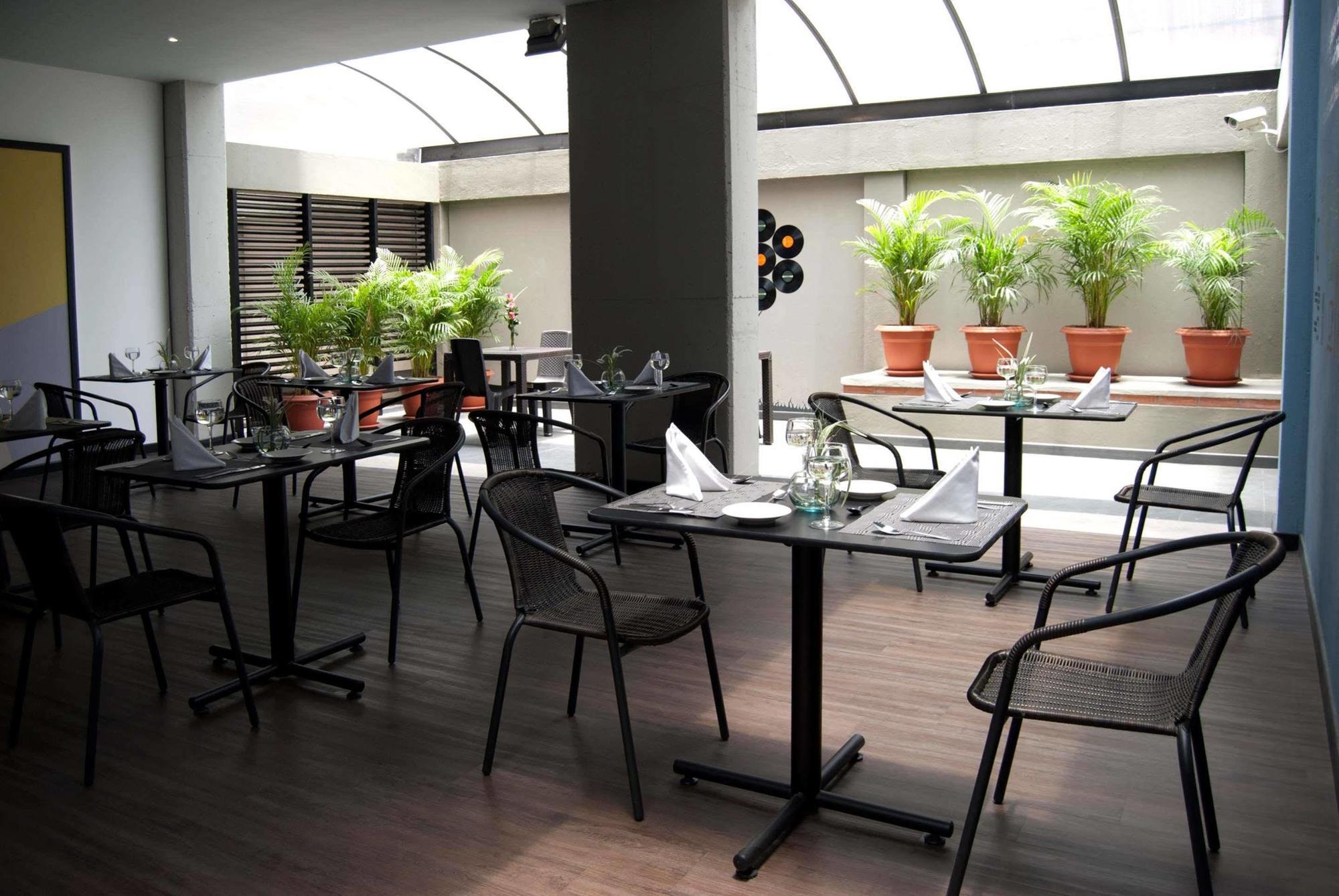 Best Western Calleja Suites Bogota Exterior photo